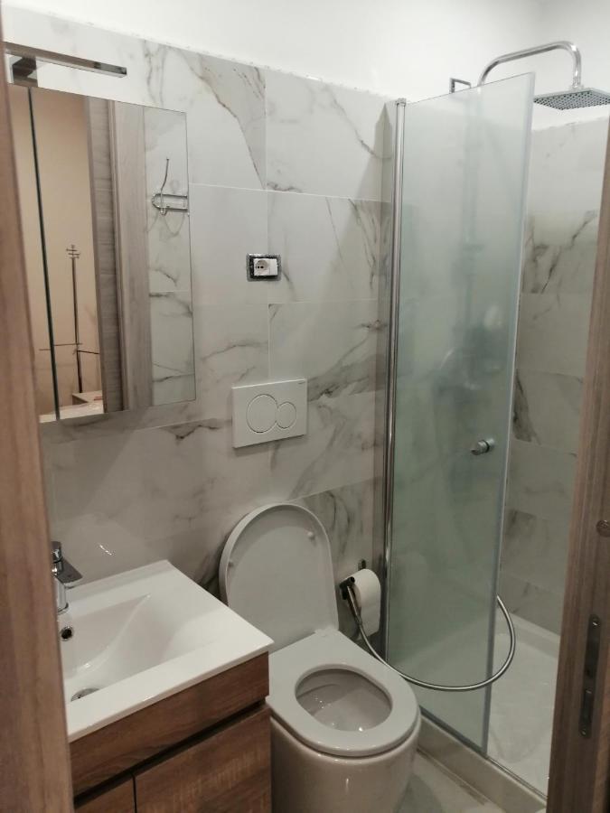 Delcicer Casa Vacanze O Camera Privata غالاتينا المظهر الخارجي الصورة